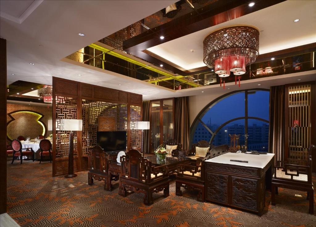 Sovereign Hotel Zhanjiang Zewnętrze zdjęcie