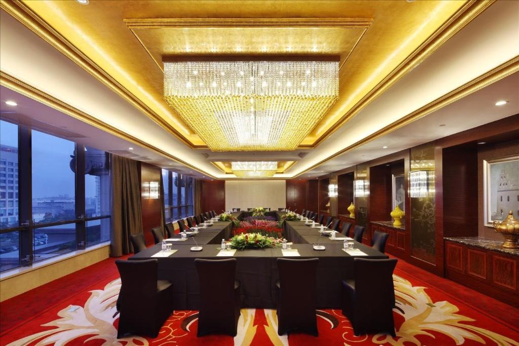 Sovereign Hotel Zhanjiang Zewnętrze zdjęcie