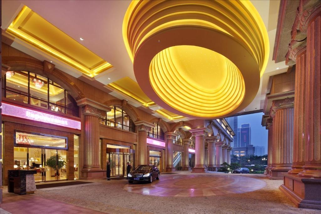 Sovereign Hotel Zhanjiang Zewnętrze zdjęcie