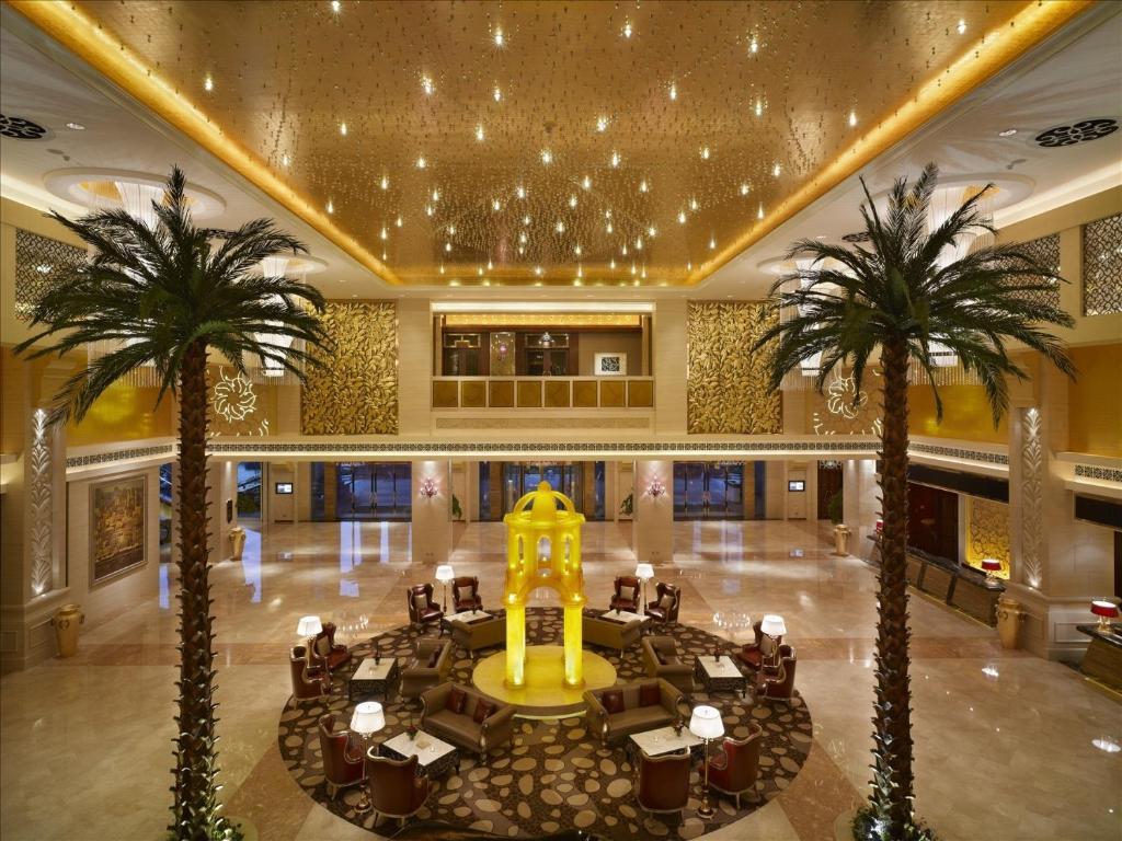 Sovereign Hotel Zhanjiang Zewnętrze zdjęcie