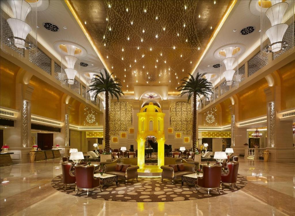 Sovereign Hotel Zhanjiang Zewnętrze zdjęcie
